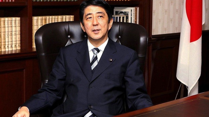 Những dấu mốc trong cuộc đời và sự nghiệp của cố Thủ tướng Nhật Abe Shinzo - 6 Những dấu mốc trong cuộc đời và sự nghiệp của cố Thủ tướng Nhật Abe Shinzo - 6