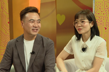 Lần đầu gặp, con dâu Việt đã được mẹ chồng Hàn tặng chìa khoá vàng 9999