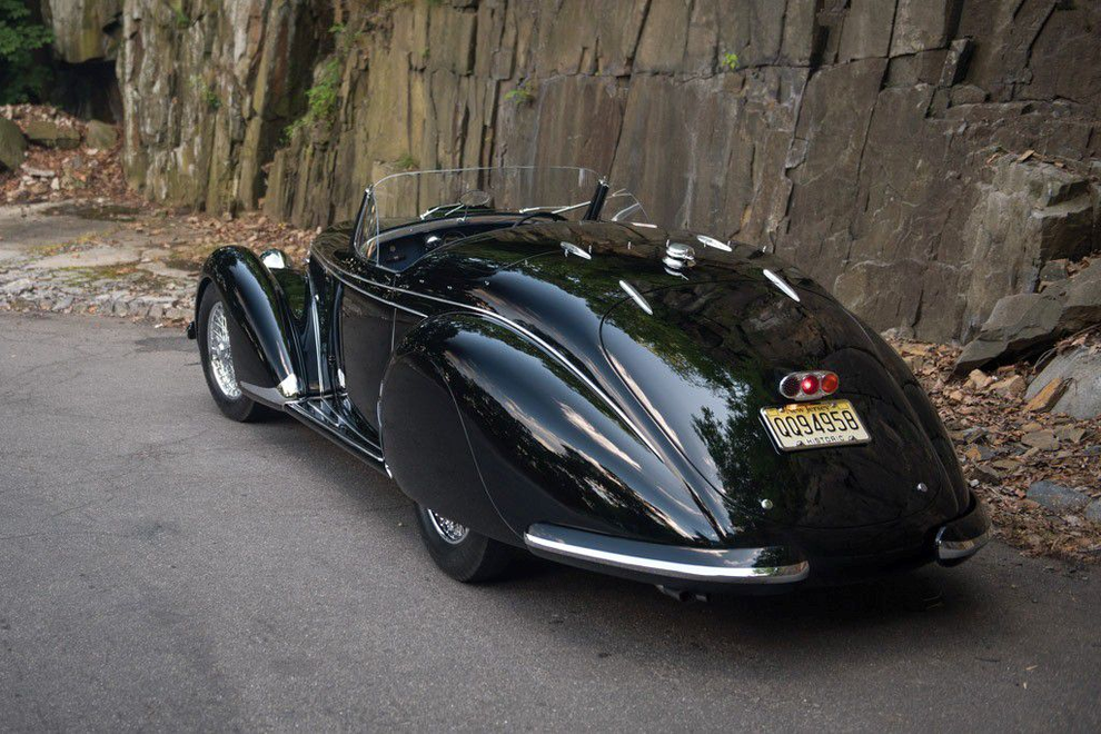 Những xe cổ siêu hiếm trên thế giới, đủ mua cả bộ sưu tập Rolls-Royce 2021 - 13 Những xe cổ siêu hiếm trên thế giới, đủ mua cả bộ sưu tập Rolls-Royce 2021 - 13