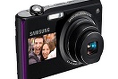 Samsung ra mắt máy ảnh hai màn hình đầu tiên 