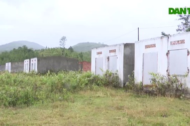 Cận cảnh khu tái định cư bỏ hoang, xuống cấp gần chục năm nay