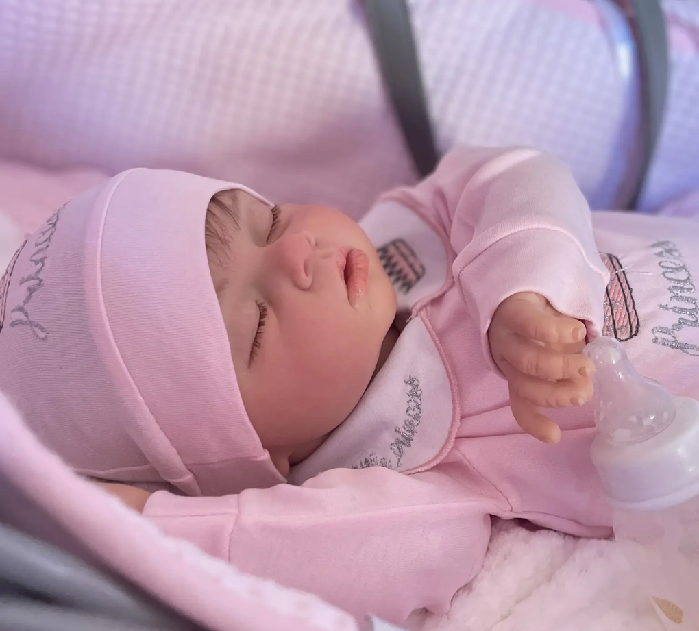 Thú vui sưu tầm búp bê tái sinh trông giống hệt trẻ sơ sinh - 2 Thú vui sưu tầm búp bê tái sinh trông giống hệt trẻ sơ sinh - 2