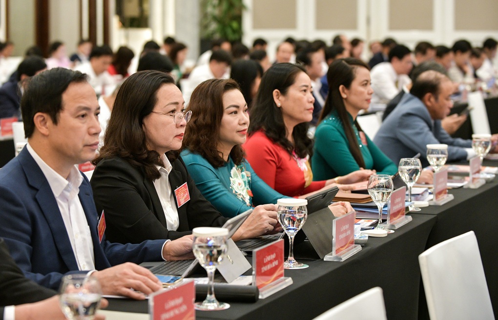 Những con số kỷ lục, HĐND họp chuyên đề và đột xuất nhiều hơn thường kỳ - 4 Những con số kỷ lục, HĐND họp chuyên đề và đột xuất nhiều hơn thường kỳ - 4