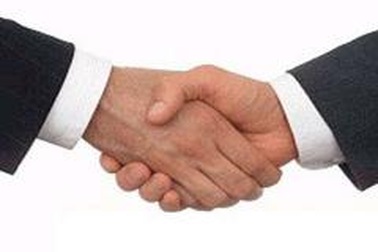 Mua bán, sáp nhập doanh nghiệp lên cơn "sốt"