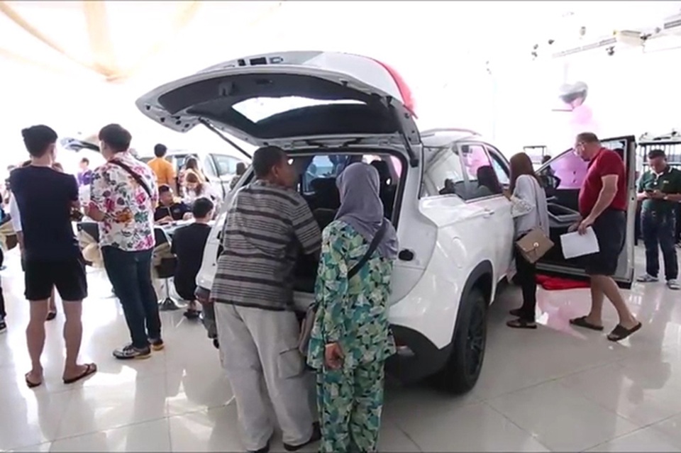 GM đại hạ giá xe Chevrolet trước ngày đóng cửa tại Thái Lan - 2 GM đại hạ giá xe Chevrolet trước ngày đóng cửa tại Thái Lan - 2