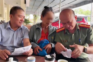 Nghi nữ hành khách bị lừa, tài xế taxi chở thẳng đến công an