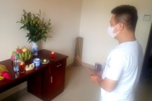 Năm anh em vội về gặp cha lần cuối, chưa cách ly xong thì cha đã qua đời!