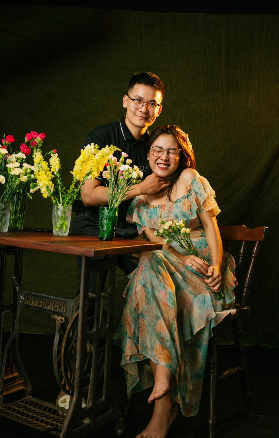 Chuyện tình gây sốt ở TPHCM: Nàng có tất cả, chàng ở nhà thuê 3 triệu/tháng - 12 Chuyện tình gây sốt ở TPHCM: Nàng có tất cả, chàng ở nhà thuê 3 triệu/tháng - 12