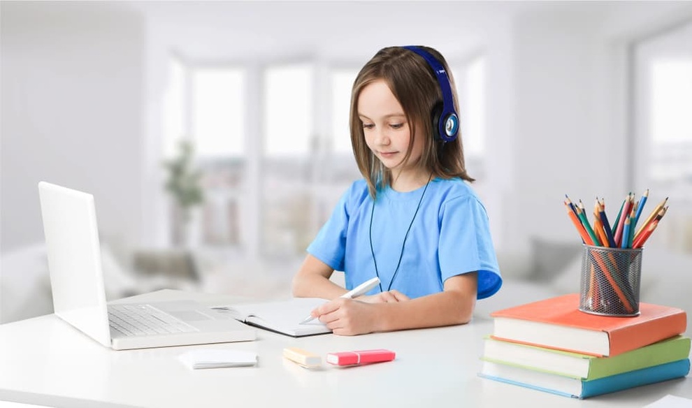 Nở rộ học hè online: Phụ huynh nên tỉnh táo lựa chọn - 1 Nở rộ học hè online: Phụ huynh nên tỉnh táo lựa chọn - 1