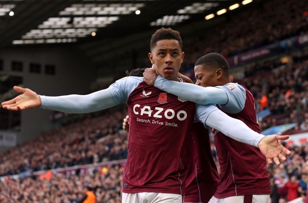 Man Utd thua đau đớn trên sân Aston Villa - 2 Man Utd thua đau đớn trên sân Aston Villa - 2
