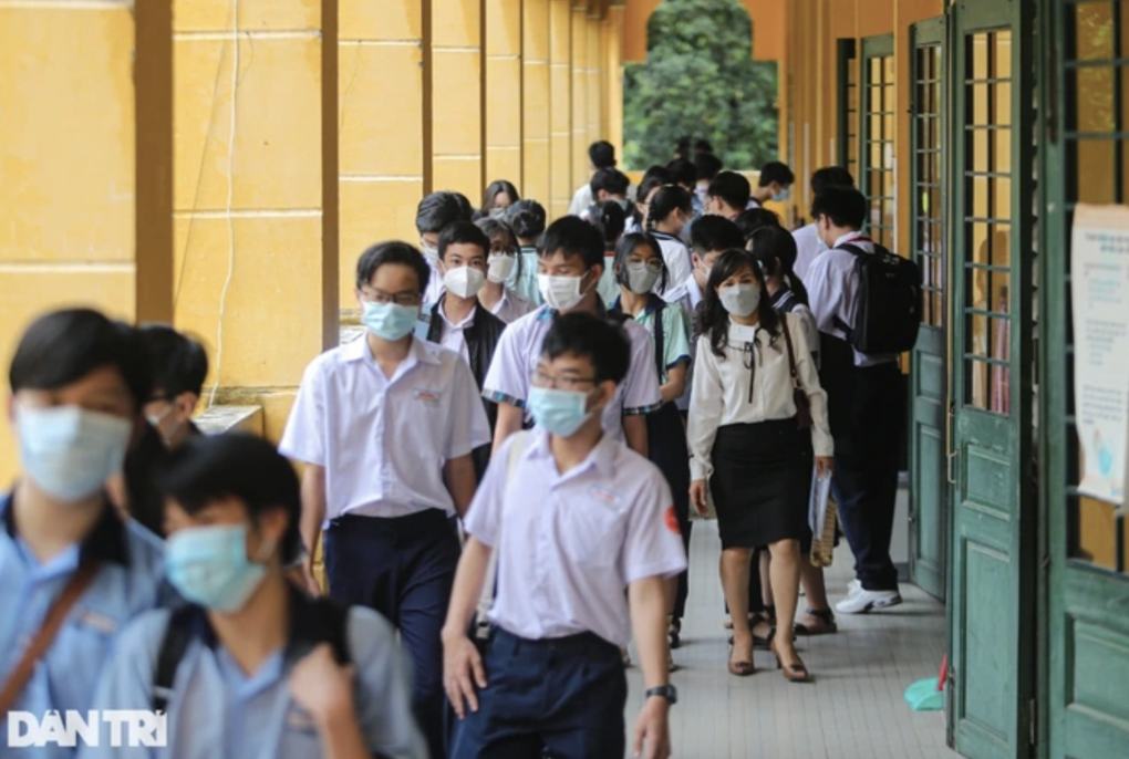 Không phải cứ điểm cao chót vót, học trường danh tiếng là thành công - 1 Không phải cứ điểm cao chót vót, học trường danh tiếng là thành công - 1
