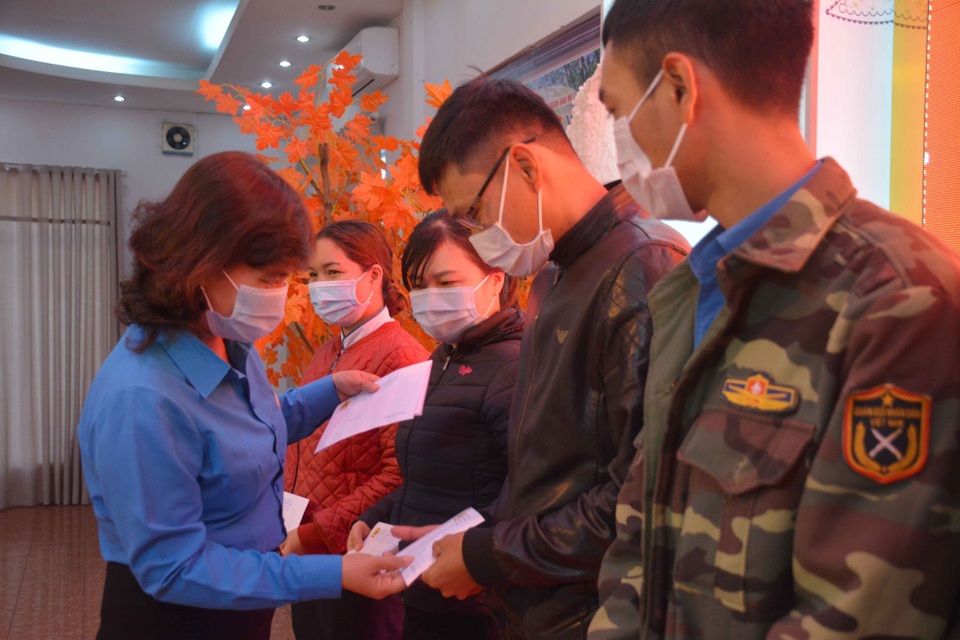 Đắk Lắk: Chi gần 20 tỷ hỗ trợ người lao động đón Tết Nguyên đán - 1 Đắk Lắk: Chi gần 20 tỷ hỗ trợ người lao động đón Tết Nguyên đán - 1