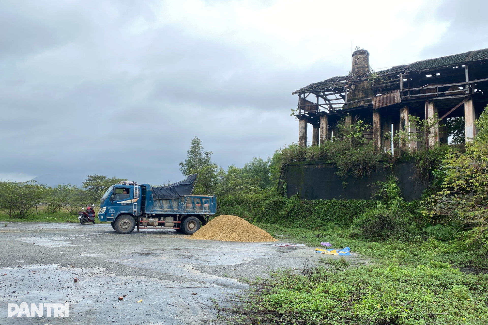 5 lò vôi gần 130 năm tuổi rệu rã, chực chờ sụp đổ - 3 5 lò vôi gần 130 năm tuổi rệu rã, chực chờ sụp đổ - 3