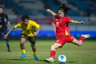 "Cánh én" Thanh Nhã tái xuất, góp sức vào chiến thắng 7-0 trước Malaysia