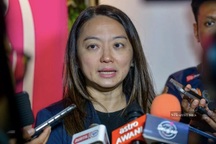 Bóng đá Malaysia tranh cãi giữa khủng hoảng: Tiền đâu đóng phạt cho FIFA?