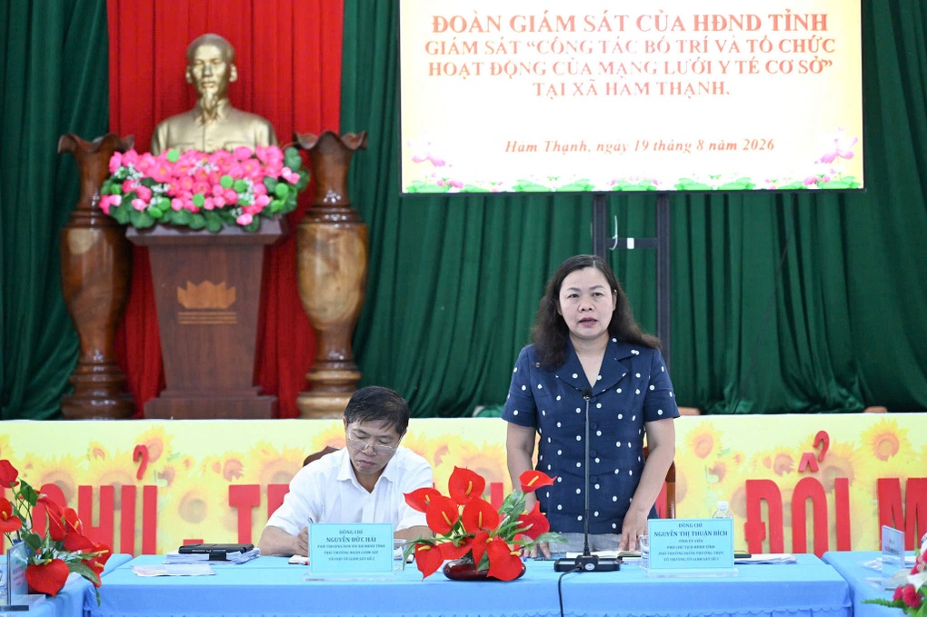 Y tế cơ sở ở Lâm Đồng tăng việc, thiếu người sau sắp xếp - 2 Y tế cơ sở ở Lâm Đồng tăng việc, thiếu người sau sắp xếp - 2