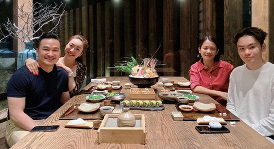 Chi Bảo: “Vợ cũ và bạn gái hiện tại rất thân thiết” - 2 Chi Bảo: “Vợ cũ và bạn gái hiện tại rất thân thiết” - 2