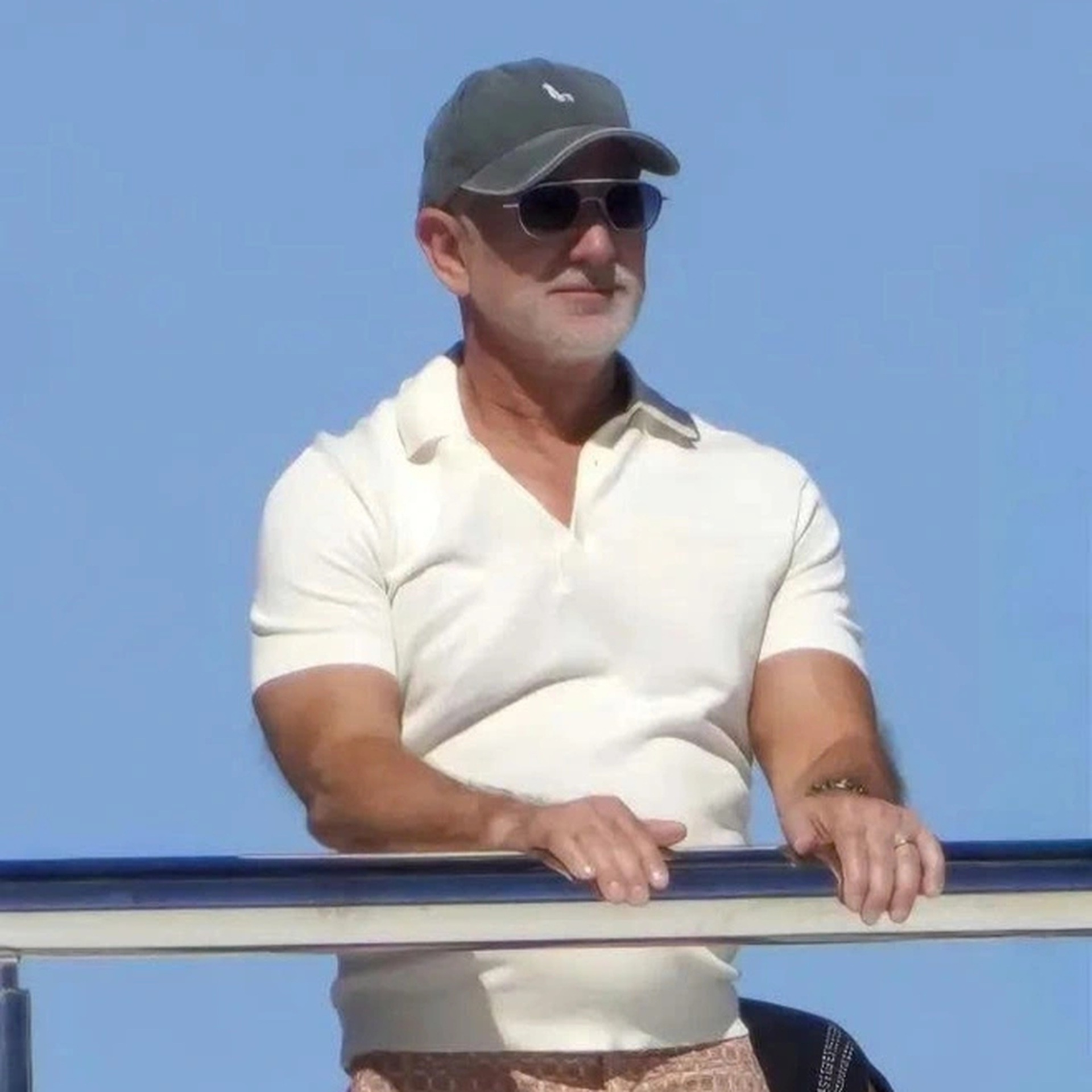 Tỷ phú Jeff Bezos, Leonardo DiCaprio đón năm mới ở điểm nghỉ dưỡng đắt giá - 7 Tỷ phú Jeff Bezos, Leonardo DiCaprio đón năm mới ở điểm nghỉ dưỡng đắt giá - 7