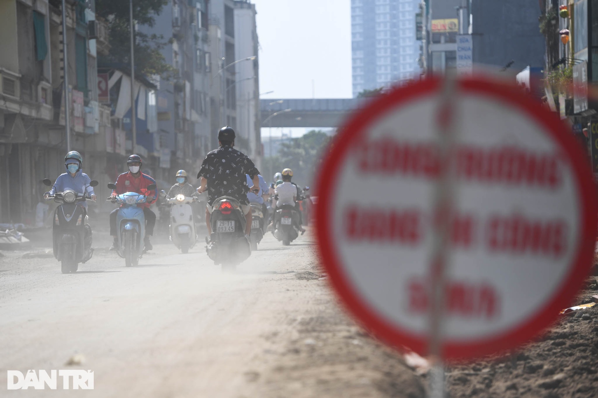 Hiện trạng con đường đau khổ Vũ Trọng Phụng trước ngày thông xe 1 tháng - 6 Hiện trạng con đường đau khổ Vũ Trọng Phụng trước ngày thông xe 1 tháng - 6