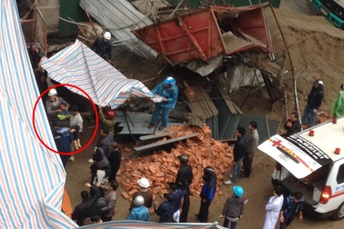 Vụ rơi máy vận thăng: Nạn nhân thứ 3 tử vong