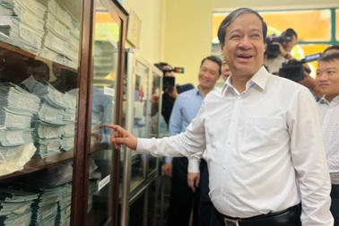 Bộ trưởng Giáo dục nhắc in đề tốt nghiệp THPT tránh sự cố như đề lớp 10