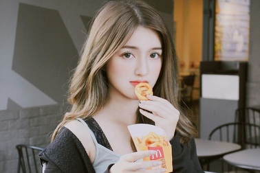 Nữ sinh Sài Gòn xinh đẹp khiến ngàn chàng trai thương nhớ