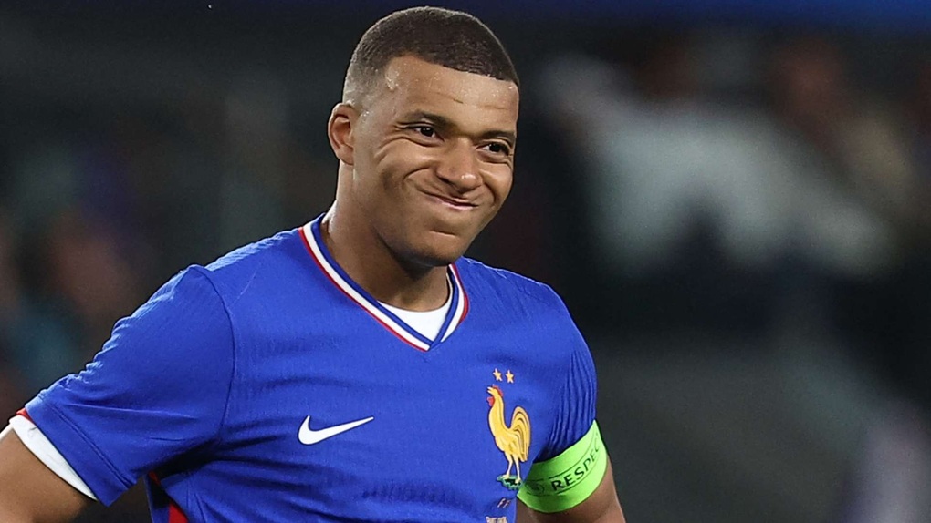 Kylian Mbappe bất ngờ đổ bệnh, HLV tuyển Pháp lòng như lửa đốt - 1 Kylian Mbappe bất ngờ đổ bệnh, HLV tuyển Pháp lòng như lửa đốt - 1