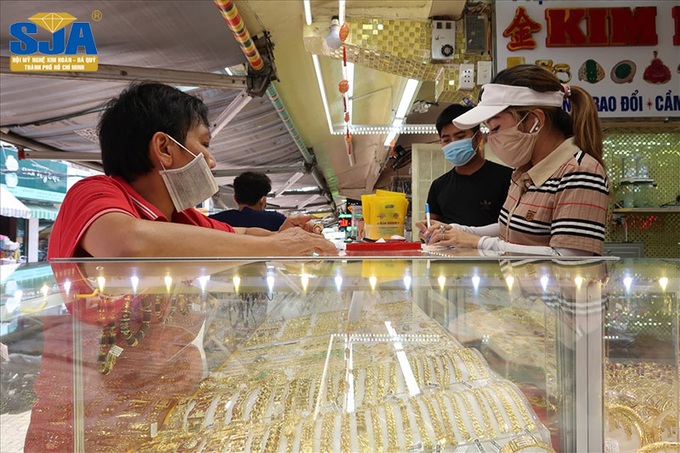 quy-dinh-ve-mua-ban-vang-00