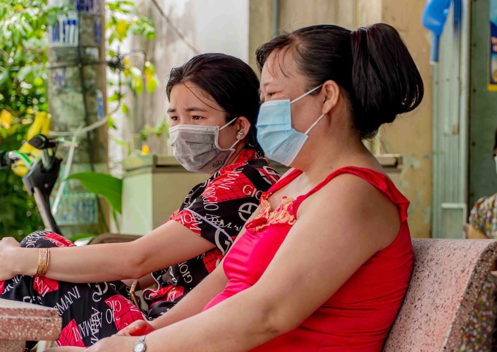 Không dám về quê vì... thất nghiệp 6 tháng, nợ tiền khắp nơi - 2 Không dám về quê vì... thất nghiệp 6 tháng, nợ tiền khắp nơi - 2