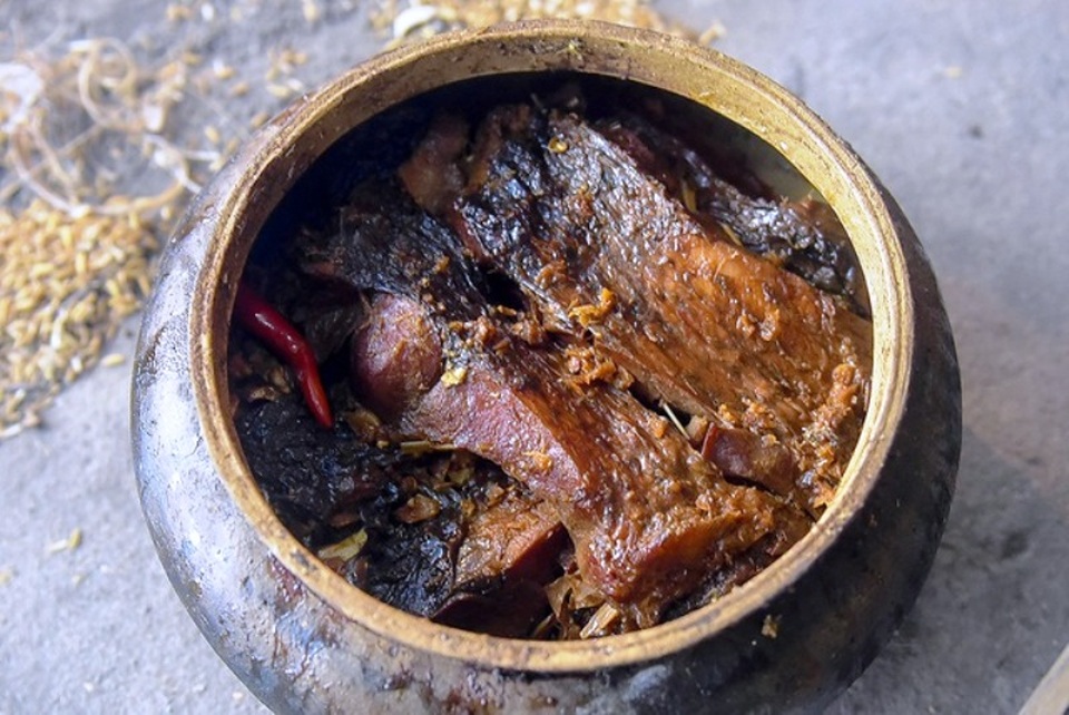 Chạy đua với Tết, người kho cá thuê làng Vũ Đại kiếm tiền triệu mỗi ngày - 6 Chạy đua với Tết, người kho cá thuê làng Vũ Đại kiếm tiền triệu mỗi ngày - 6