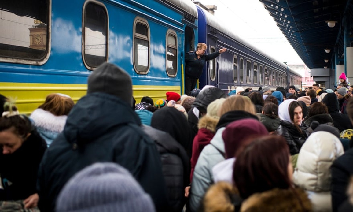 Hàng nghìn người tháo chạy khỏi Kiev - 3 Hàng nghìn người tháo chạy khỏi Kiev - 3