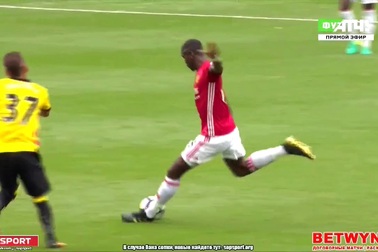 Watford - MU: Pogba sút dội xà ngang