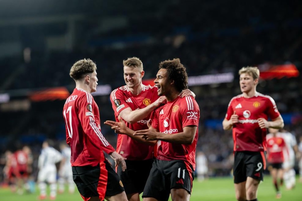 Fernandes mắc lỗi, Man Utd tuột chiến thắng trước Real Sociedad - 2 Fernandes mắc lỗi, Man Utd tuột chiến thắng trước Real Sociedad - 2