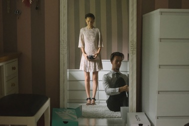 Độc đáo bộ ảnh cưới tự chụp "đẹp hơn cả mong đợi"