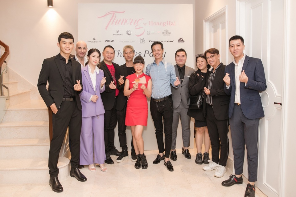 Hà Kiều Anh, Thu Hằng dự tiệc mừng show diễn của Hoàng Hải - 5 Hà Kiều Anh, Thu Hằng dự tiệc mừng show diễn của Hoàng Hải - 5