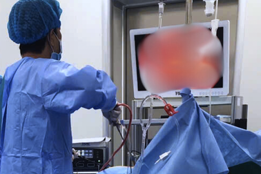 Bác sĩ Việt xuyên đêm cứu người đàn ông Thái Lan nguy kịch tính mạng