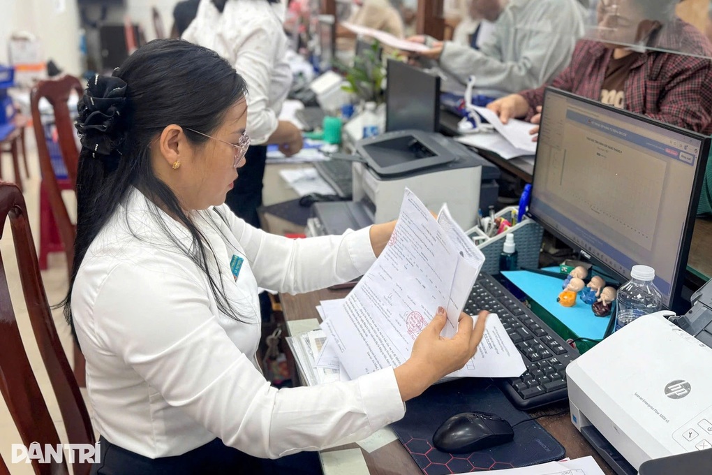 Nhân sự cấp xã phải được rà soát cả số lượng lẫn chuyên môn - 1 Nhân sự cấp xã phải được rà soát cả số lượng lẫn chuyên môn - 1