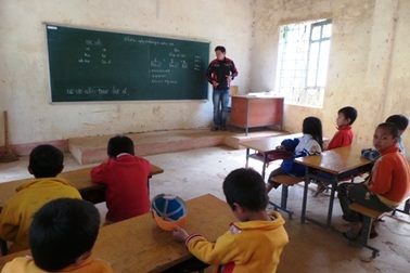 Giáo viên miền núi ngậm ngùi tâm sự chuyện thưởng Tết