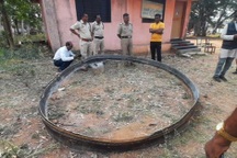 Vật thể kỳ lạ rơi xuống từ bầu trời, nhiều khả năng là mảnh vỡ tên lửa