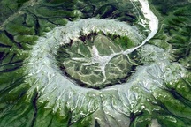 "Núi kho báu" chứa nhiều quặng bạch kim, vàng và kim loại có giá trị cao