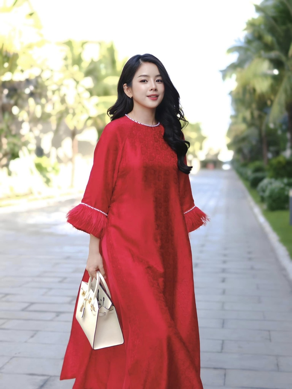 Búp bê DJ Mie: Tôi chưa bao giờ bị người thân hối chuyện lấy chồng - 2 Búp bê DJ Mie: Tôi chưa bao giờ bị người thân hối chuyện lấy chồng - 2