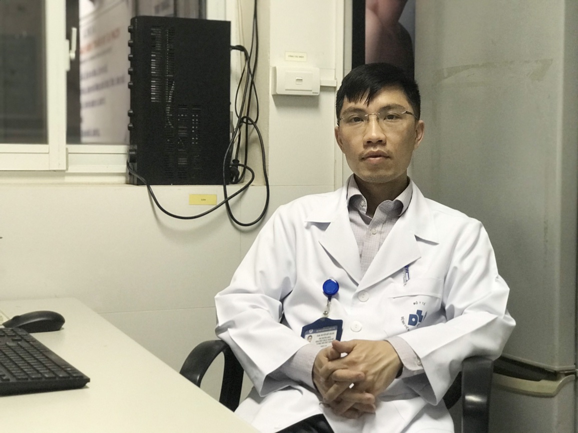 Bi hài chuyện ông lão 70 tuổi đi làm đẹp để chiều vợ trẻ - 5