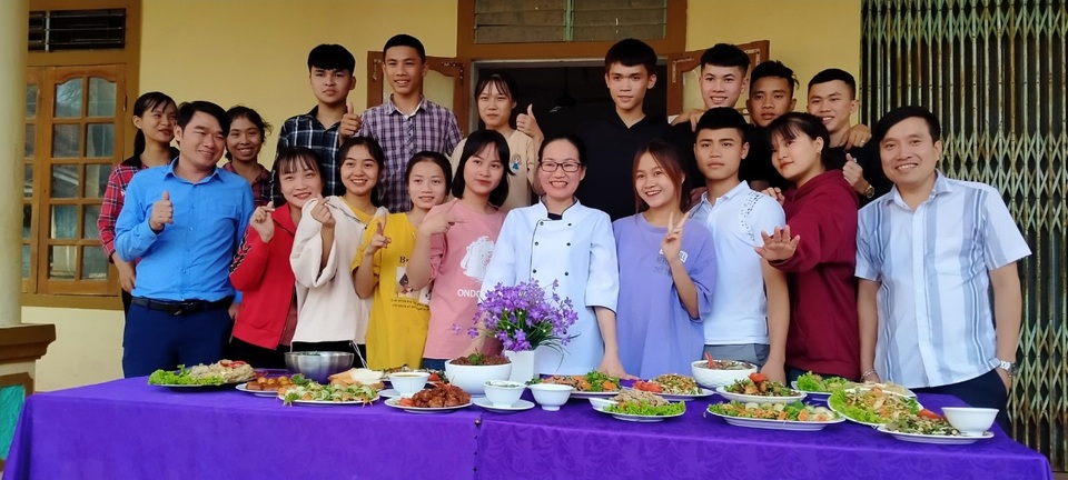 Khó khăn trong tìm kiếm việc làm cho hàng chục nghìn lao động nông thôn - 3 Khó khăn trong tìm kiếm việc làm cho hàng chục nghìn lao động nông thôn - 3