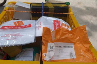Mánh khóe lừa đảo mới trên Shopee: Mua quần áo tập nhận ba lỗ dởm