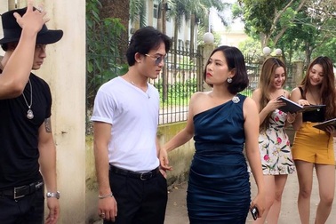 Phim Việt quá lố khi “lợi dụng” phần ngoại truyện để quảng cáo?