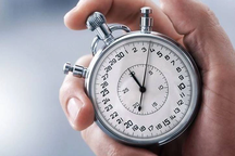 Đồng hồ quang nguyên tử siêu chính xác định nghĩa lại độ dài của một giây