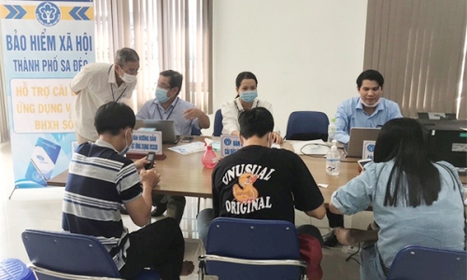 Cài đặt VssID, công nhân phát hiện doanh nghiệp nợ tiền đóng BHXH - 1 Cài đặt VssID, công nhân phát hiện doanh nghiệp nợ tiền đóng BHXH - 1