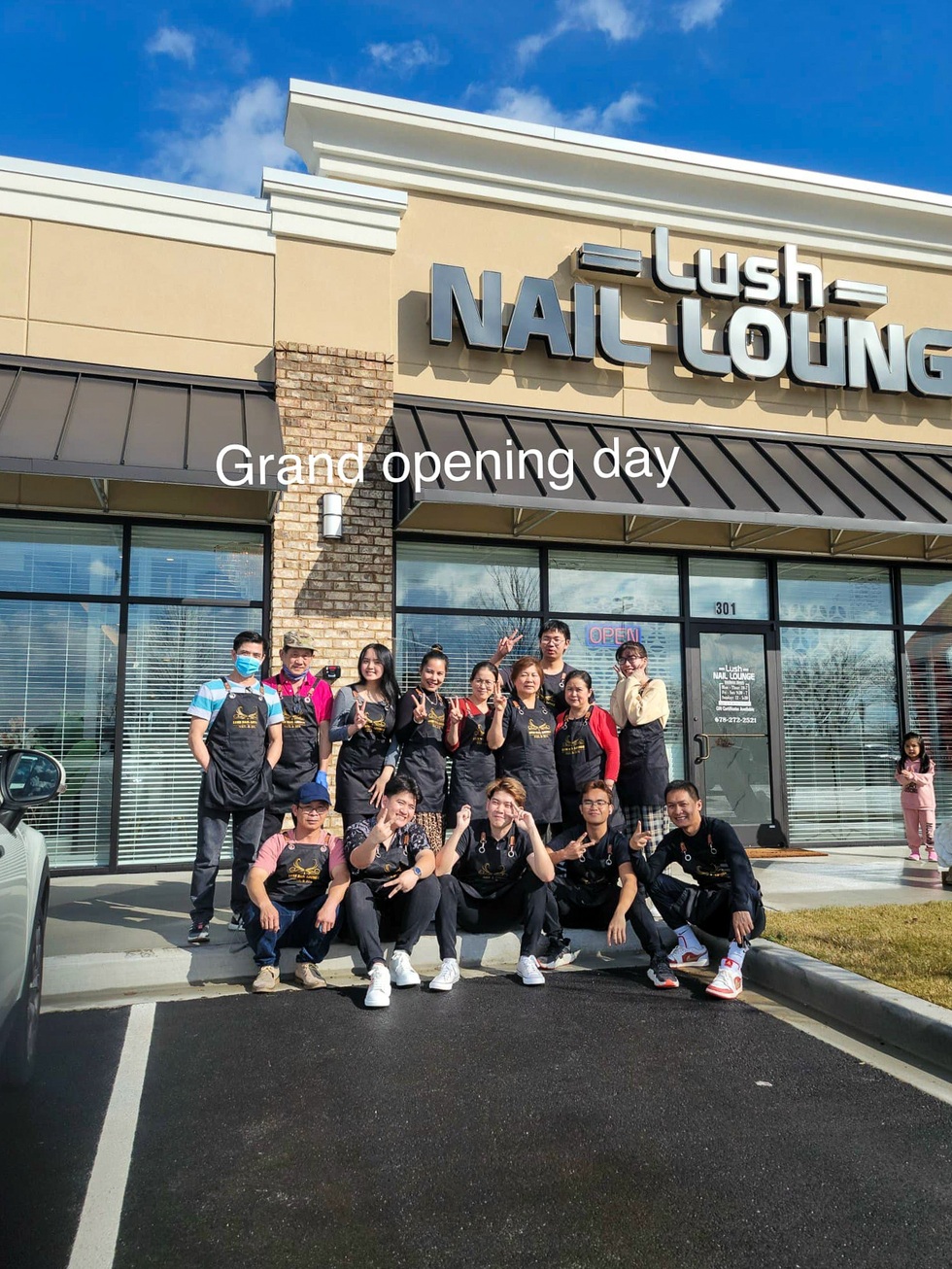 Khách Mỹ chờ 5 tiếng để thợ Việt làm cho bộ móng giá 3,7 triệu đồng - 3 Khách Mỹ chờ 5 tiếng để thợ Việt làm cho bộ móng giá 3,7 triệu đồng - 3