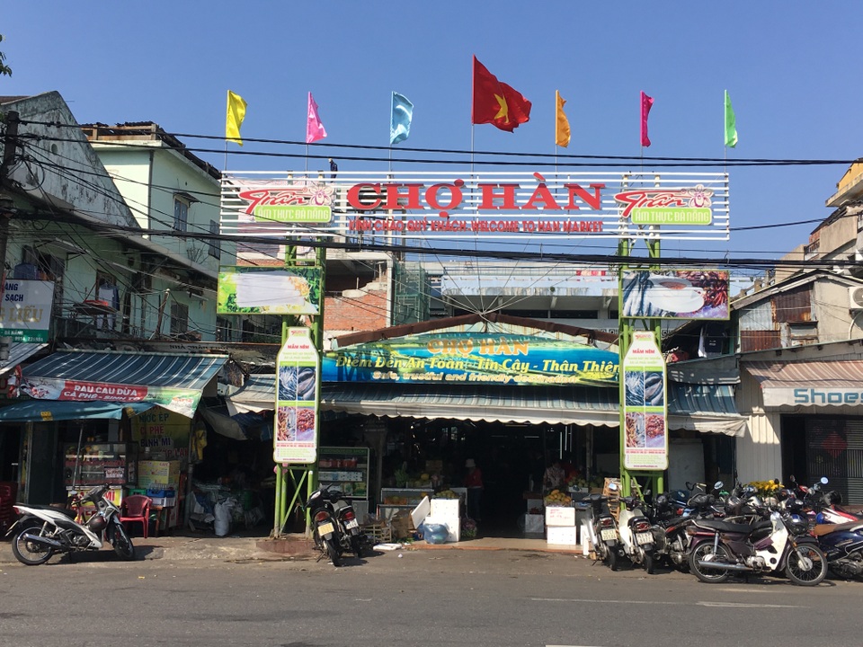 Chợ hút khách du lịch ở Đà Nẵng vắng chưa từng thấy vì virus corona - 1 Chợ hút khách du lịch ở Đà Nẵng vắng chưa từng thấy vì virus corona - 1