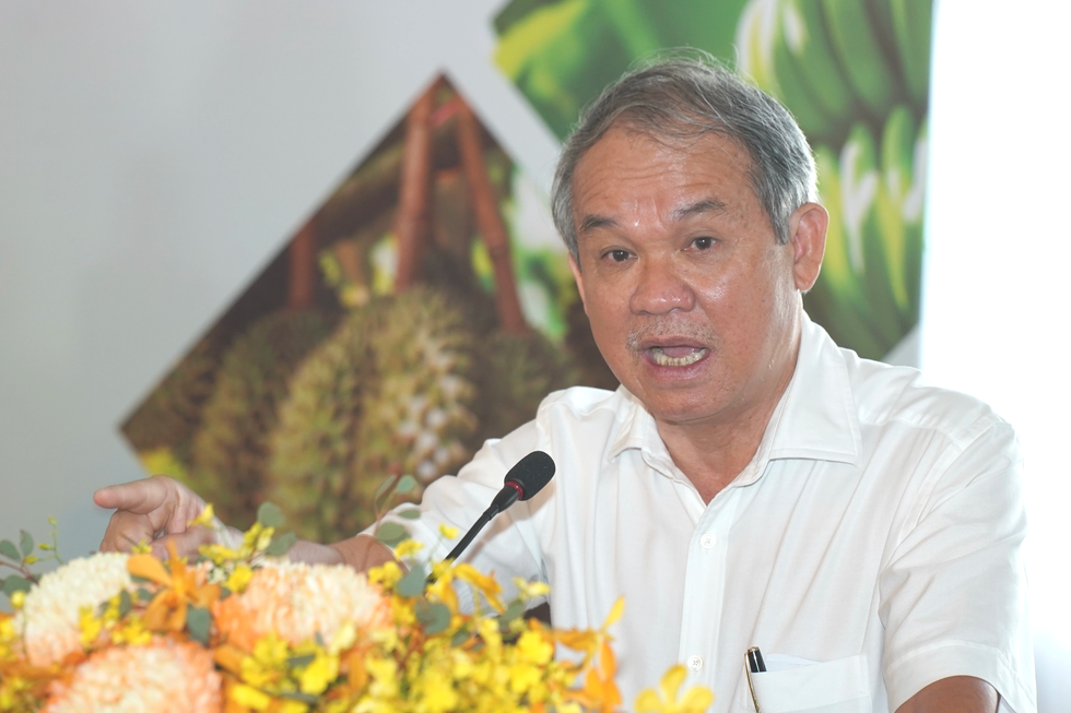 Bầu Đức: Từ giấc mơ tỷ phú USD đến quyết tâm sạch nợ - 2 Bầu Đức: Từ giấc mơ tỷ phú USD đến quyết tâm sạch nợ - 2